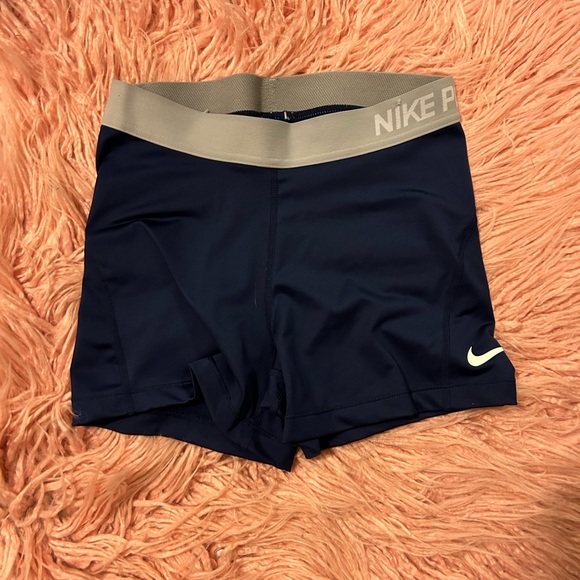 Navy Nike Pro shorts - Picture 1 of 2
